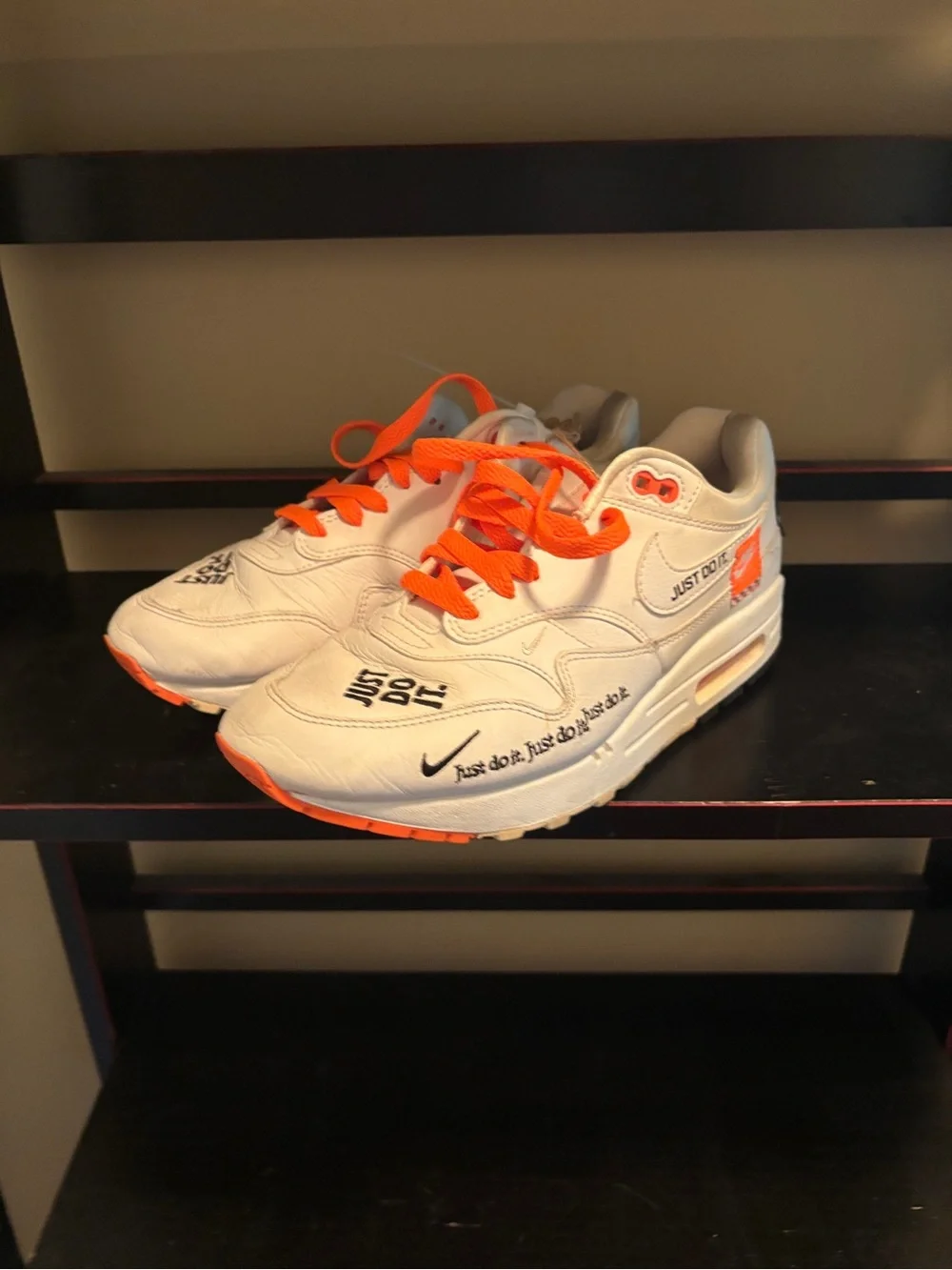 Nike Women White and Orange Lace-Up Sneakers